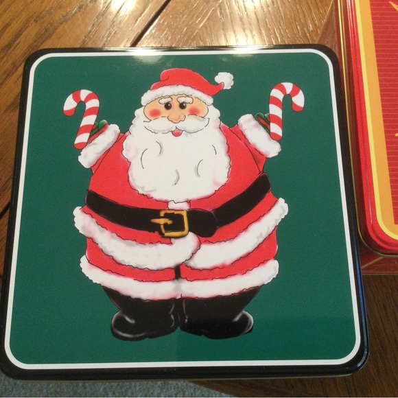 Set of 3 Decorative Christmas tins - Picture 3 of 6